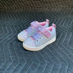 Toddler girl size 8C lite up sketchers